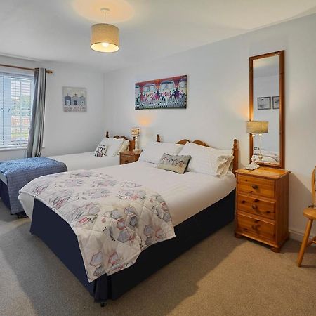 Host & Stay - Riverrun Whitby Exteriör bild